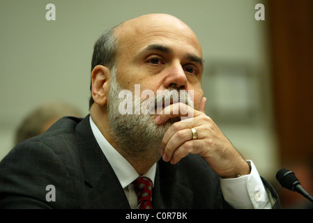 Le Conseil de la Réserve fédérale, Ben Bernanke, le président a témoigné devant le Comité des services financiers de la Chambre au Rayburn Banque D'Images