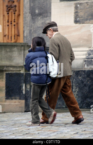 Woody Allen et fille Bechet Dumaine visitez l'église Frauenkirche de Dresde, Allemagne - 19.12.08 Banque D'Images