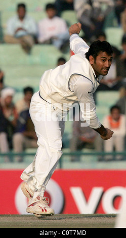 MS Dhoni Jour cinq de la seconde l'Inde contre l'Angleterre match de cricket d'essai, Mohali Inde - 23.12.08 Banque D'Images