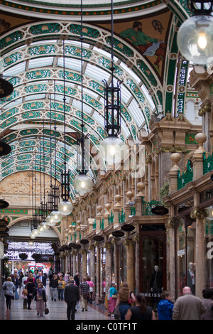 Arcade du comté de Leeds UK Banque D'Images