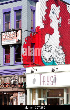 Fresque historique de l'Orgue de Madame club sur la 18e rue SW à Adams Morgan à Washington D.C. à côté de rendez-vous au restaurant. Banque D'Images