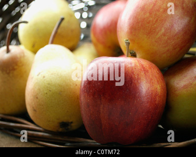 Pommes et poires Banque D'Images