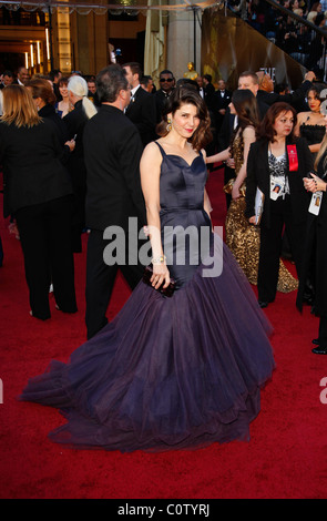 MARISA TOMEI 83E ACADEMY AWARDS RED CARPET ARRIVANTS KODAK THEATRE HOLLYWOOD USA 27 Février 2011 Banque D'Images