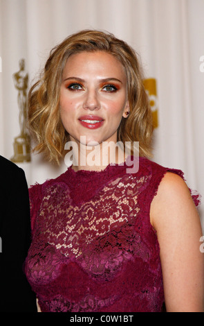 SCARLETT JOHANSSON 83E ACADEMY AWARDS PRESSE KODAK THEATRE HOLLYWOOD USA 27 Février 2011 Banque D'Images