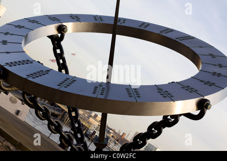 Abstract view of St Katharine's Dock London Cadran solaire Banque D'Images