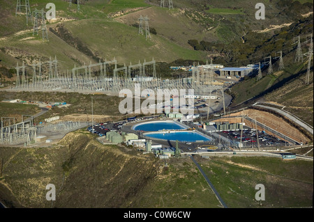 Vue aérienne au-dessus de la distribution de l'électricité nucléaire de Diablo Canyon Avila Beach Californie Banque D'Images