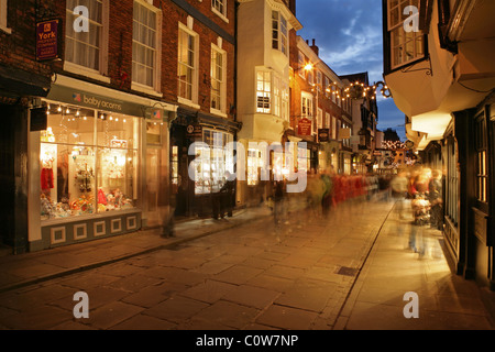 Les acheteurs de Noël à New York, Stonegate. Banque D'Images