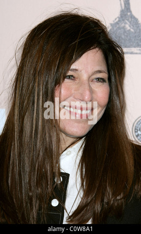 CATHERINE KEENER 2011 Film Independent Spirit Awards PRESS ROOM LOS ANGELES CALIFORNIA USA 26 Février 2011 Banque D'Images