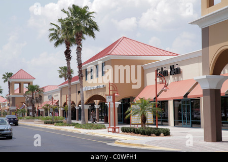 Floride,Indian River County,Vero Beach,Vero Fashion Outlets,shopping shopper shoppers magasins marché marchés achats vente,Retail stor Banque D'Images