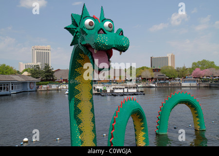 Orlando Florida, Lake Buena Vista, Downtown Disney Springs, dragon, LEGO imagination Center, FL100412067 Banque D'Images