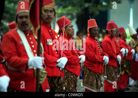 Armée de tradition Surakarta Palace Central Java Indonésie Banque D'Images