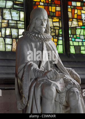 Statue de la Cathédrale de Manchester Humphrey Chetham Banque D'Images