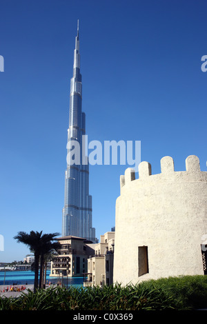 Burj Chalifa, tour, bâtiment le plus haut du monde. Dubaï, Émirats arabes unis.