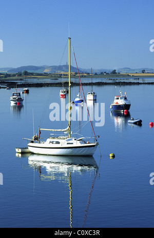 Yachts amarrés dans Ballydorn, Whiterock Bay ,Strangford Lough, Irlande du Nord. Banque D'Images