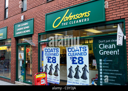 Les Johnsons Cleaners Shop, Burleigh Street, Cambridge, England, UK Banque D'Images