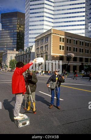 L'équipe du film documentaire de télévision, tournage, rue Sherbrooke, Montréal, Québec, Canada Banque D'Images