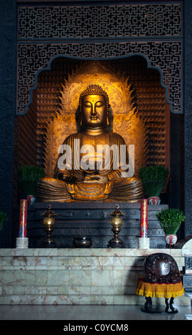 Statue de Bouddha en or Temple Fo Guang Shan Banque D'Images