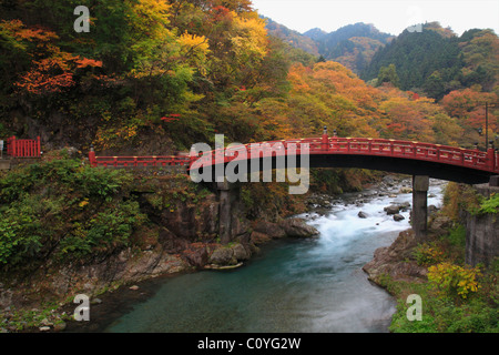 Pont sacré shinkyo, Nikko, Japon Banque D'Images