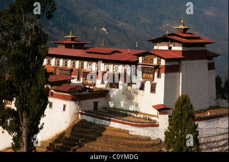 Vue sur le Trongsa dzong dans le centre de Bhoutan Banque D'Images