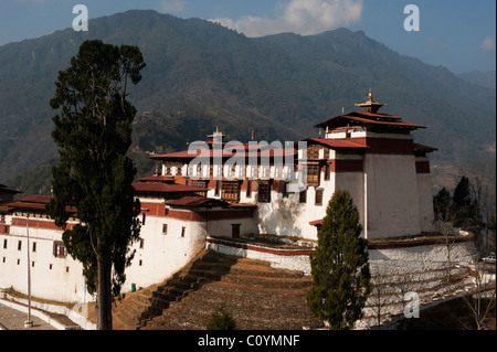 Vue sur le Trongsa dzong dans le centre de Bhoutan Banque D'Images