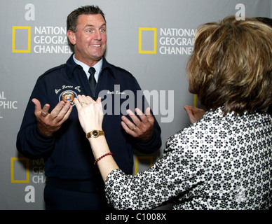 Le président Obama's Air force un pilote Scott Turner et Leanne Caret National Geographic Channel lance c'est documentaire sur Banque D'Images