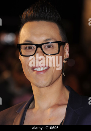 Gok Wan "sept livres' UK premiere tenue à l'Empire Leicester Square - Arrivées. Londres, Angleterre - 14.01.09 Banque D'Images