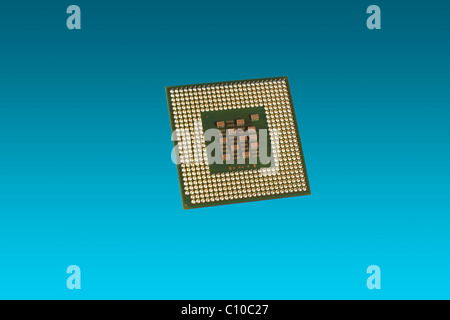 Un CPU de l'ordinateur sur un fond bleu Banque D'Images