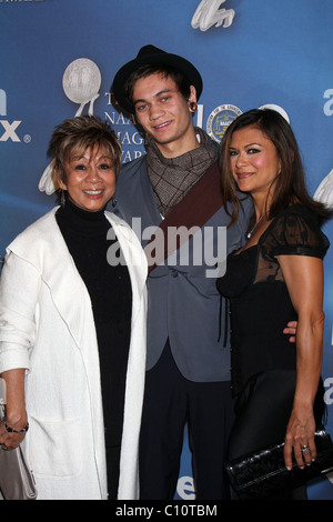 Nia Peeples avec sa mère Elizabeth Peeples et fils Christopher Hewett le NAACP déjeuner au Beverly Hills Hotel Los Banque D'Images