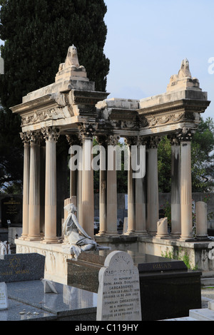 Tombe en forme de temple, cimetière juif, le cimetière du Chateau, Nice, Alpes Maritimes, Région Provence-Alpes-Côte d'Azur Banque D'Images