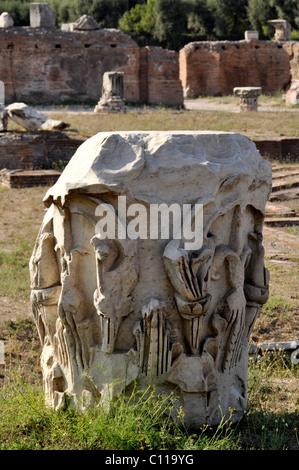 Pilier capitales, Domus Flavia, Colline du Palatin, Rome, Latium, Italie, Europe Banque D'Images