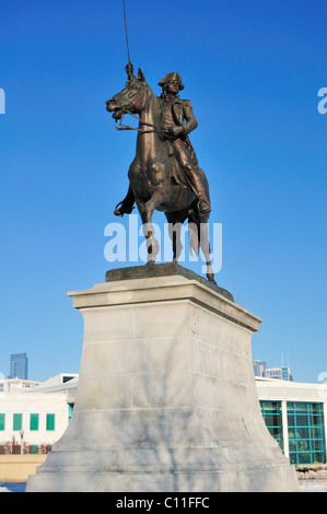 La statue de Kosciuszko au milieu du Museum Campus Chicago dans le célèbre lac de l'Illinois à Chicago Banque D'Images