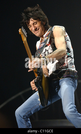 Les Rolling Stones en concert, Glasgow 2003- Ronnie Wood Banque D'Images