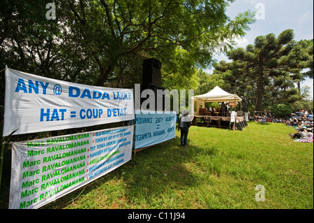 Madagascar, Antananarivo, manifestation pacifique chambre d'ex président malgache Albert Zafy contre la transition actuelle de la HAT Banque D'Images