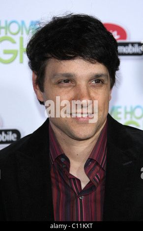 RALPH MACCHIO TAKE ME HOME TONIGHT LOS ANGELES PREMIERE. Médias La relativité. Le CENTRE-VILLE DE LOS ANGELES CALIFORNIA USA 02 Mars 2011 Banque D'Images