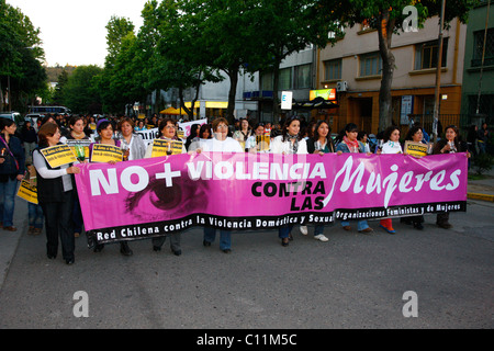 Démonstration, la violence contre les femmes, Concepción, Chili, Amérique du Sud Banque D'Images