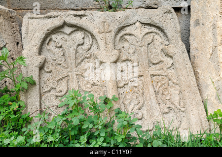 Contre-traditionnel arménien khatchkar, pierre, au monastère de Tatev près de Goris, Arménie, Asie Banque D'Images