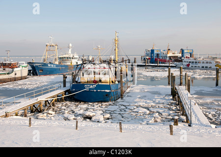 Le port de la ville principale de Wyk est presque complètement gelés en hiver, Mer du Nord île de Foehr, Nationalpark Banque D'Images