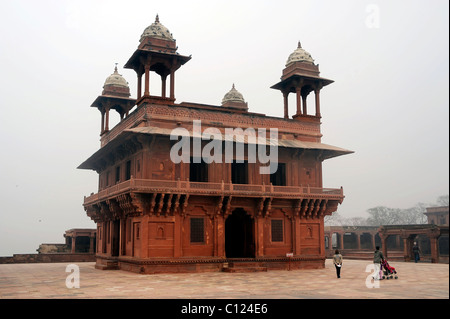 Salle d'audience privée, Diwan-i-Khas, Palais Royal, Fatehpur Sikri, Site du patrimoine mondial de l'UNESCO, de l'Uttar Pradesh, Inde du Nord, Inde Banque D'Images