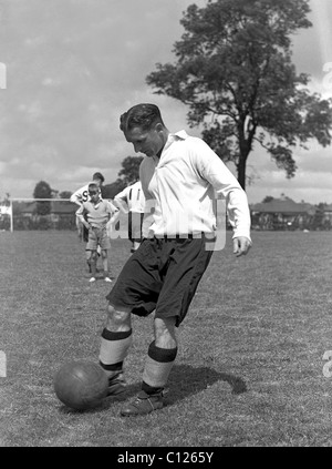 Wolverhampton Wanderers football légendaire Johnny Hancocks Juillet 1952 Banque D'Images