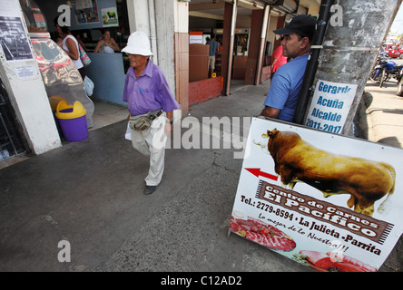 Scène de rue à la ville de Jaco, Costa Rica Banque D'Images