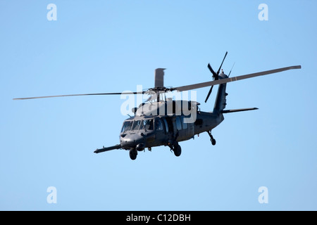 Hélicoptère militaire à l'air show à Cape Town Afrique du Sud Septembre 2010 Banque D'Images