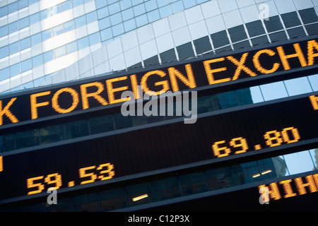 USA, New York State, New York, Times Square, Stock Quotron, close-up Banque D'Images