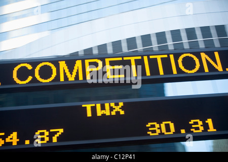 USA, New York State, New York, Times Square, Stock Quotron, close-up Banque D'Images