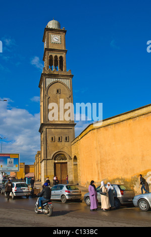 Houphouët-boigny Boulevard rue juste en dehors de la médina à Casablanca le centre du Maroc, l'Afrique du Nord Banque D'Images