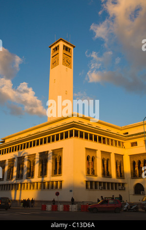 Ancienne préfecture la vieille station de police place Mohammed V à Casablanca Maroc central ville nouvelle Banque D'Images