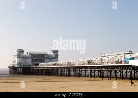 Récemment ouvert, le Weston Super Mare Grand Pier, qui a été reconstruit après un incendie a détruit l'ancienne jetée en 2009 Banque D'Images