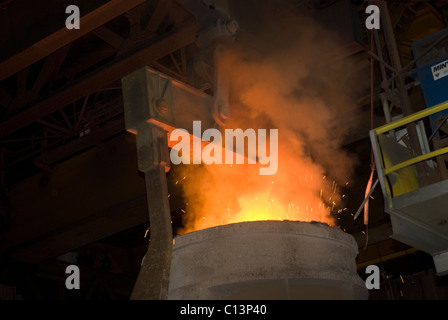 La fabrication de l'acier à Forgemasters, Sheffield, Royaume-Uni. Banque D'Images