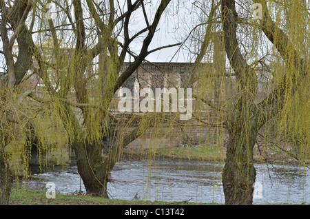 Chapelle Chantry qui se dresse sur l'ancien pont de Wakefield. Banque D'Images