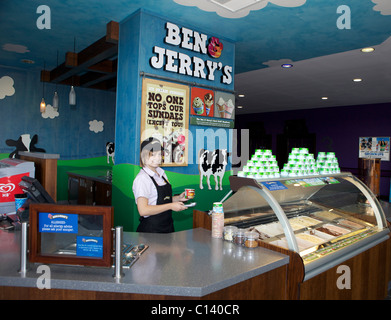 Ben & Jerry's ice cream parlour stand dans les films @ Gorey cinema à Wexford, Irlande Banque D'Images