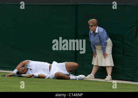 Jo-Wilfred Tsonga, la France, à l'All England Lawn Tennis Championships, à Wimbledon, Londres, Angleterre. Banque D'Images